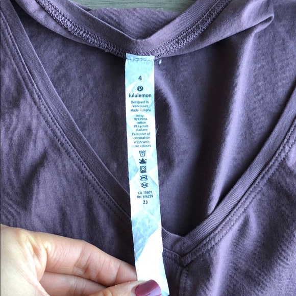 Lululemon crop top - Picture 2 of 4